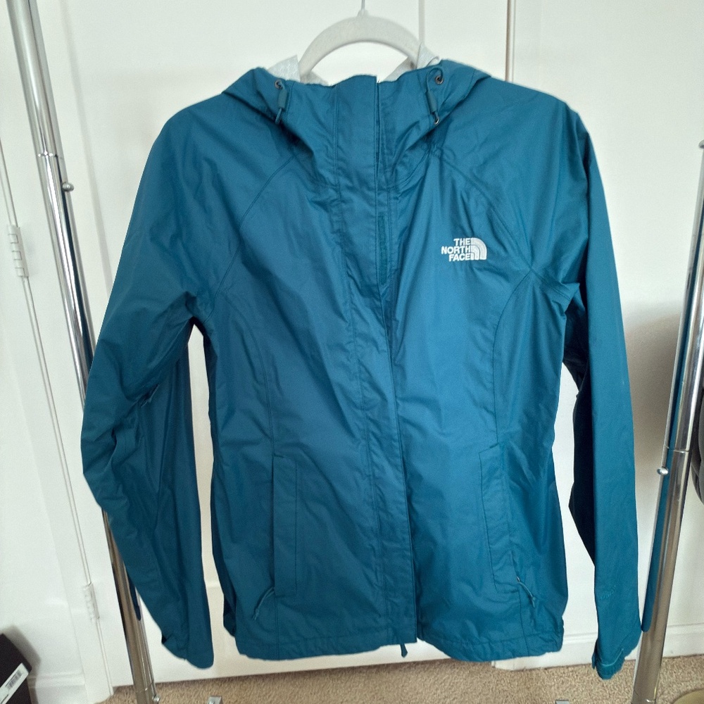 The North Face Lightweight Hooded Jacket – Blue
